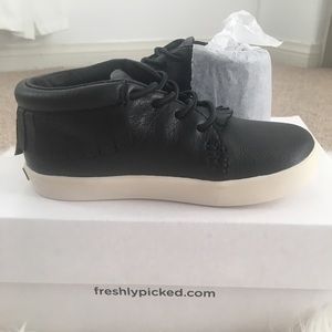 NWT FRESHLY PICKED shoes